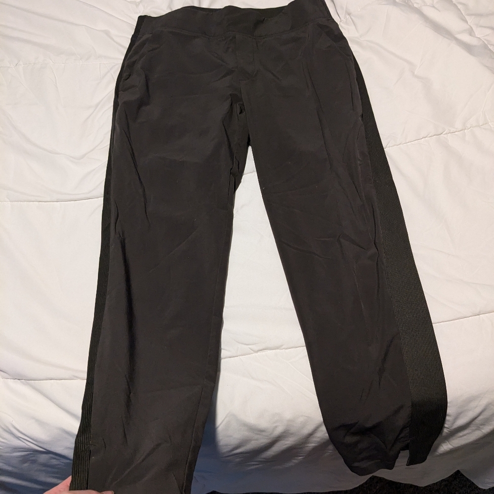 Athleta lightweight Joggers